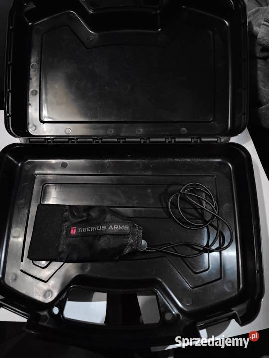 Tiberius 8 paintball Pozostałe Ząbki sprzedam