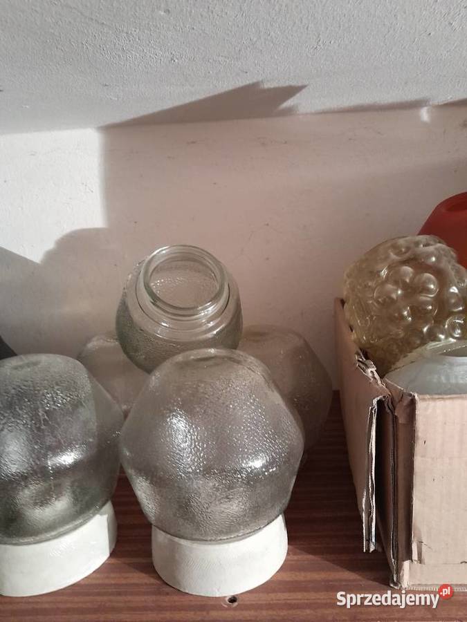 Lampy do garażu klosze Parzęczew sprzedam