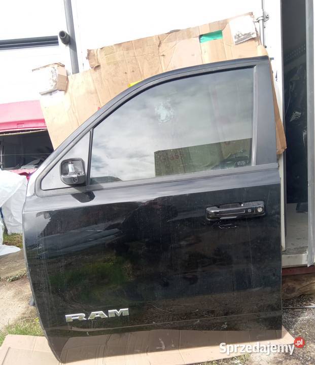 DRZWI KIEROWCY 2020 RAM 1500 V GENERACJA osobowe Drzwi Mojusz