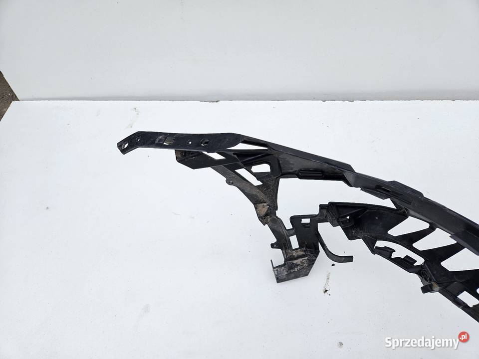 MERCEDES W213 ALLTERRAIN ŚLIZG LEWY ZDERZAKA Międzychód