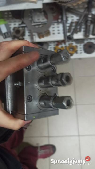 głowica 3 wrzecionowa gomad z swzybkozłączkami Kłodawa