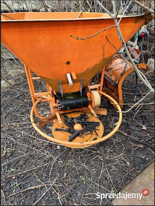Syndyk sprzeda rozsiewacz nawozów Myszewko