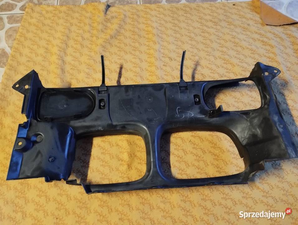 Obudowa wlotu powietrza Bachów