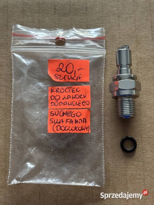 Króciec do zaworu suchego skafandra doczołowy