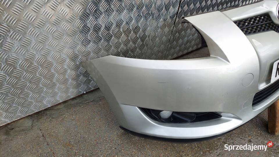 ZDERZAK TOYOTA AURIS 0610 LAK 1C0 Międzychód