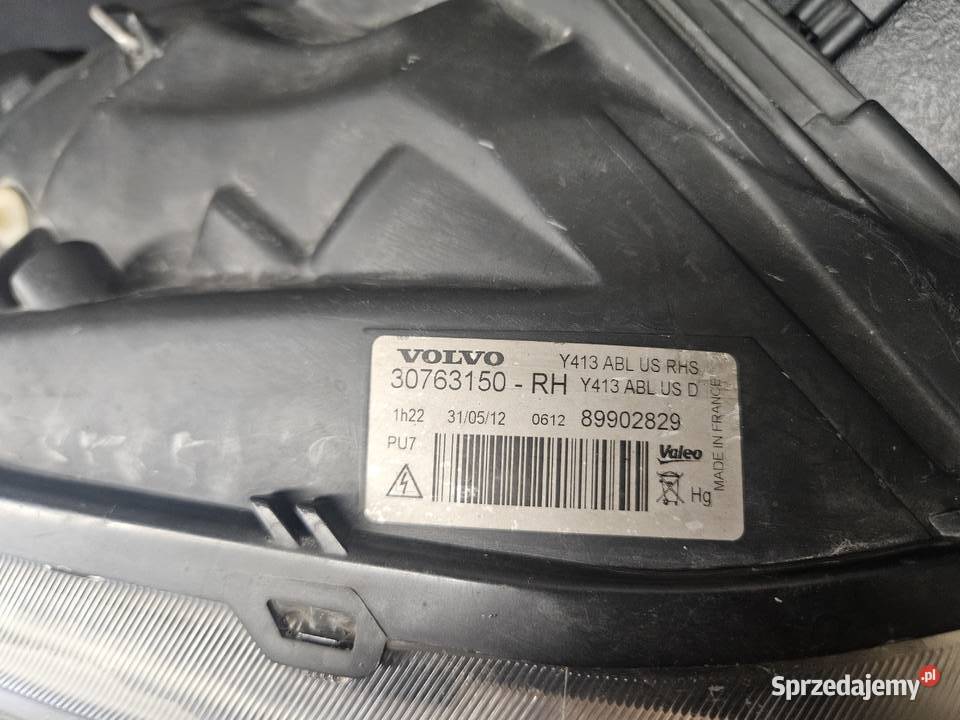 Volvo xc60 lampa reflektor przód przedni prawy Lampy przednie Parczew