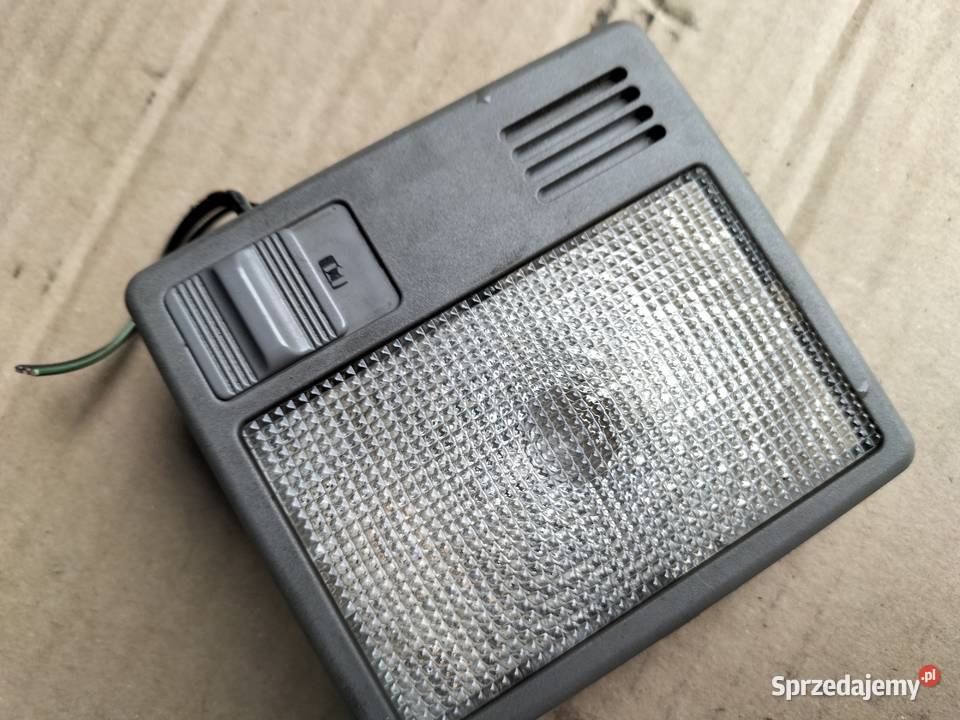 AUDI 80B4 80 B4 LAMPKA PODSUFITKI WNĘTRZA Kamień-Kolonia sprzedam