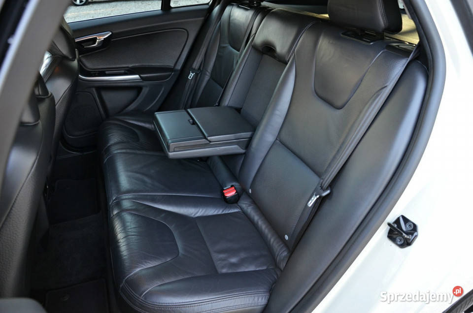 Volvo V60 20 D3 163 Opłacony Skóra Navi Auto I serwisowany w ASO Ostrów Mazowiecka