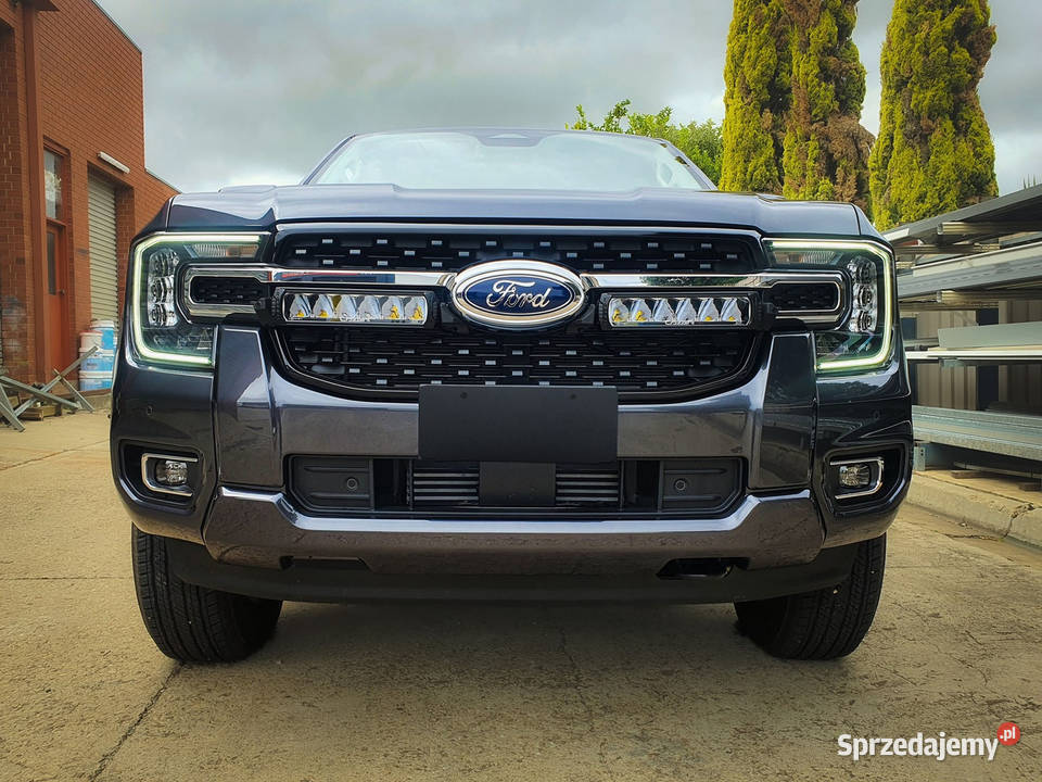 Zestaw dwóch lamp oświetlenie Premium Ford Pasłęk