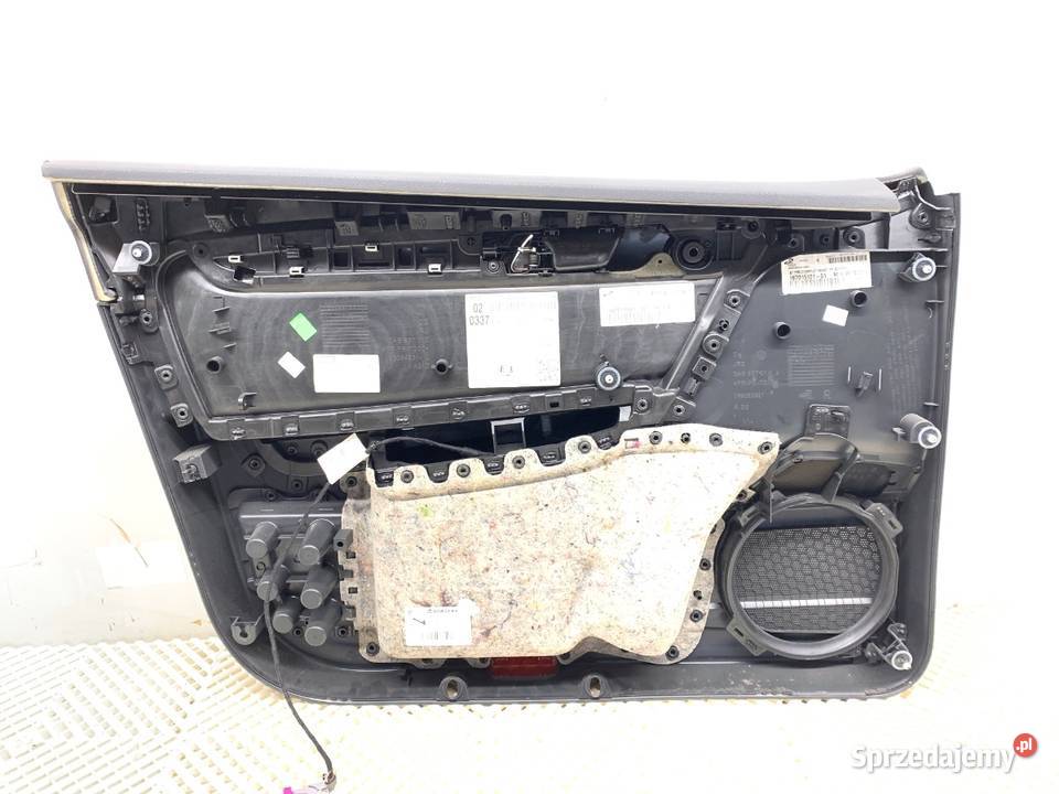 BOCZEK DRZWI PRAWY PRZÓD VW PASSAT B7 Kombi 1015 osobowe