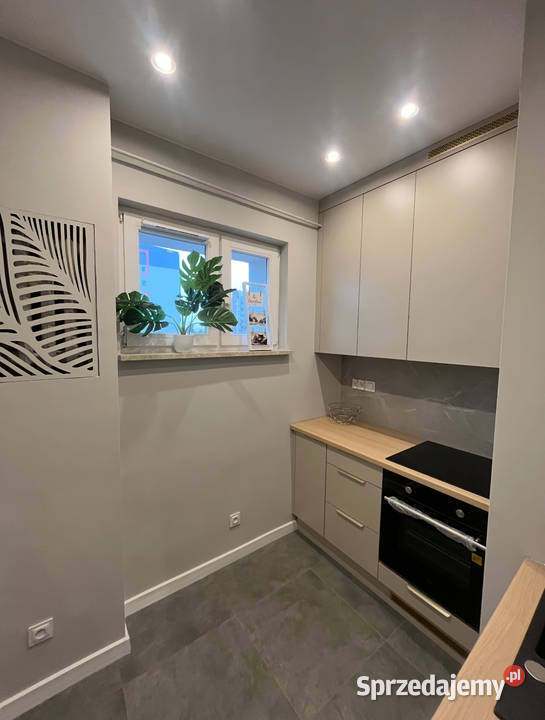 Mieszkanie generalnym remoncie świętokrzyskie