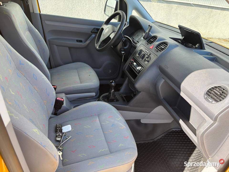 VW Caddy 19 2010 r Napęd przednia oś Chojnów sprzedam