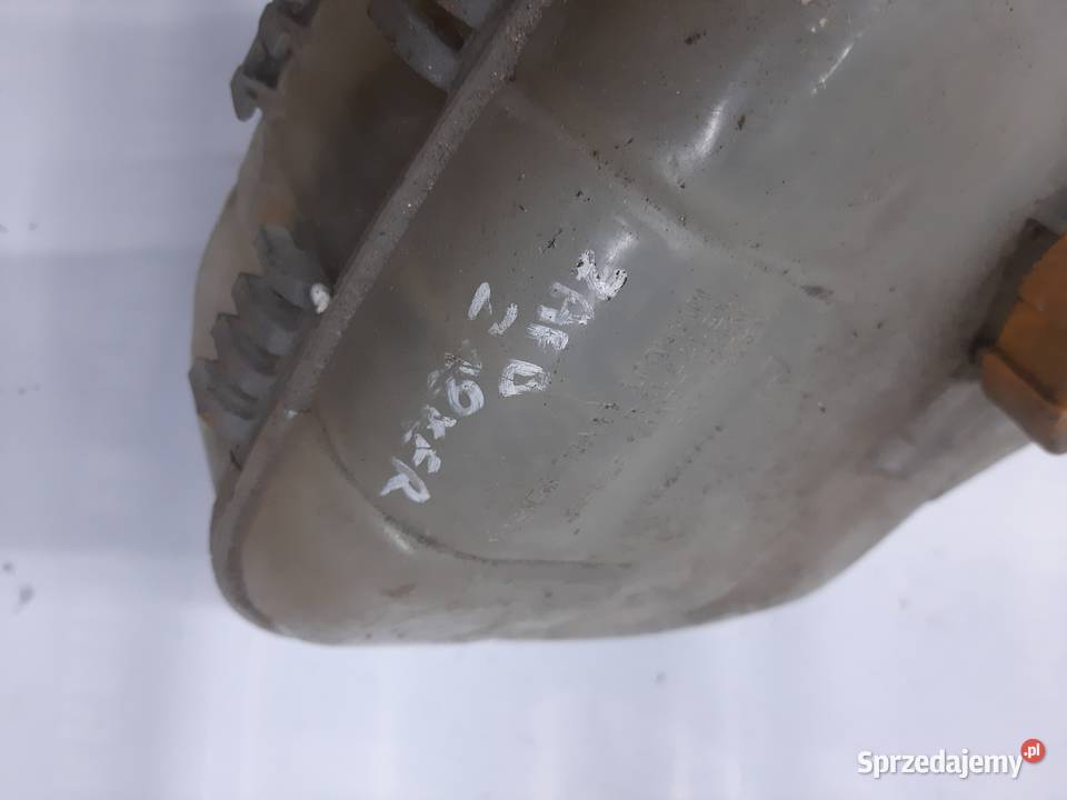 Opel Zafira B zbiorniczek wyrównawczy osobowe Ksawerów