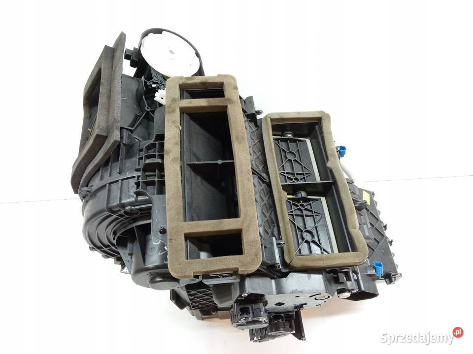 NAGRZEWNICA Volvo V40 II 20122019