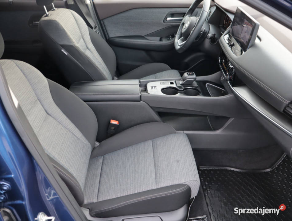 Nissan XTrail 15 VCT MHEV relingi dachowe