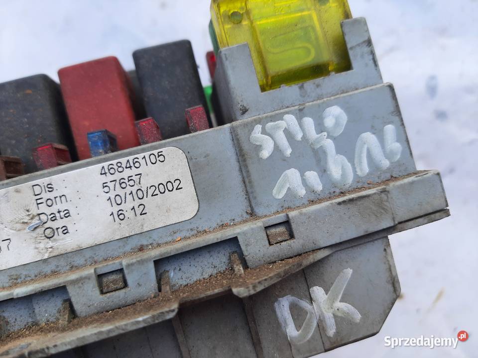 Fiat Stilo skrzynka bezpieczników 46846105 Skrzynki bezpieczników Ksawerów