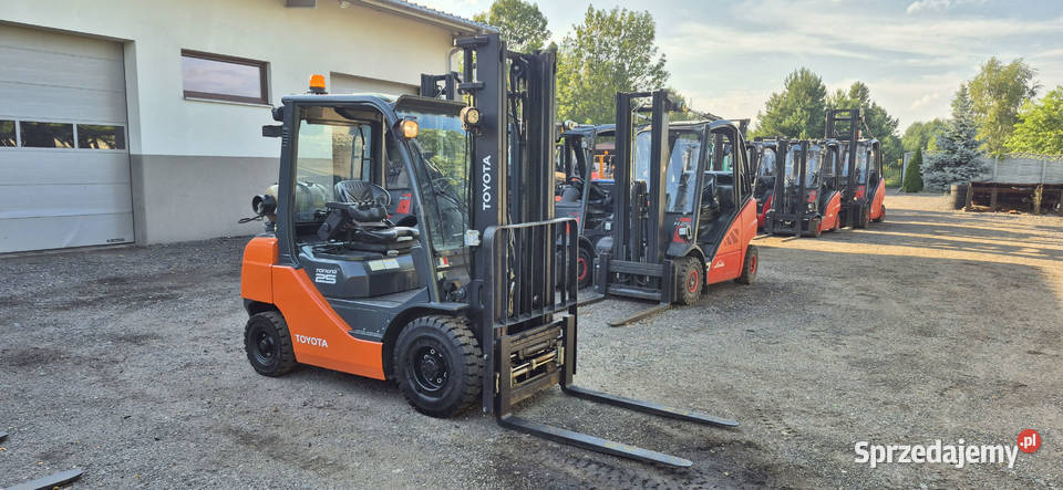 Toyota 8FGF25 2015 4750 mth PozycjonerPrzesuw Małkinia Górna