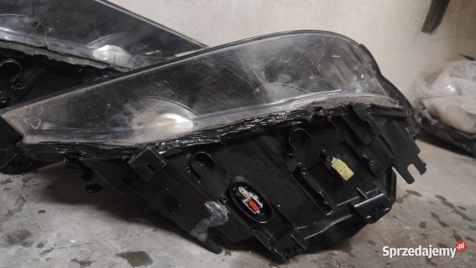 Lampy BMW E60 lci lift Dynamic xenon skrętne osobowe Myślenice sprzedam