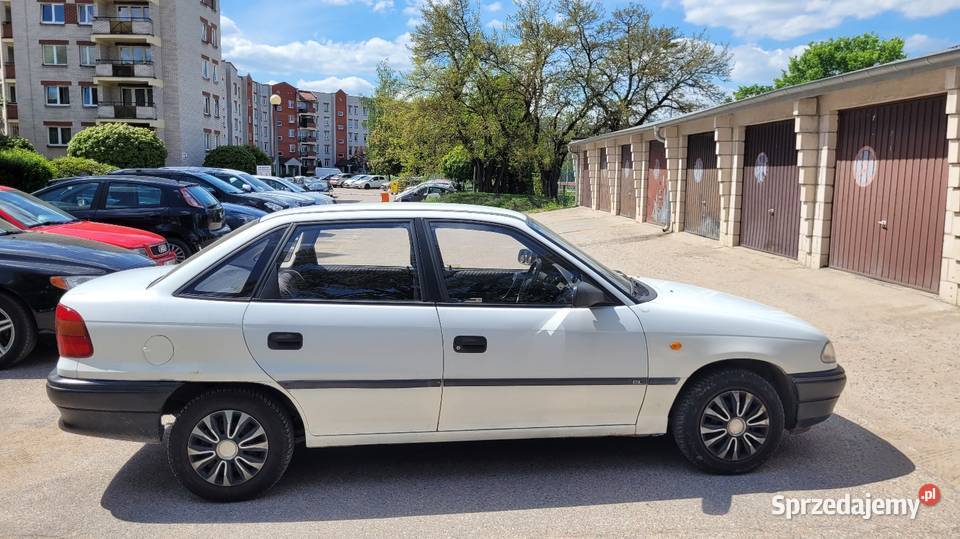Opel astra 14 1996 Sedan / Limuzyna