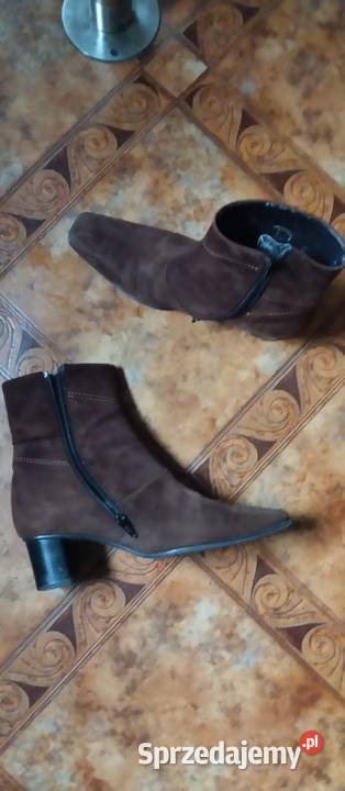 Kozaczki damskie zamszowe Betty Barkley Nysa