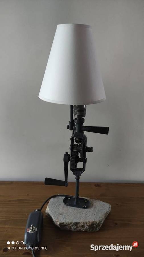 Lampaloftstyl industrialnyprezent Warszawa