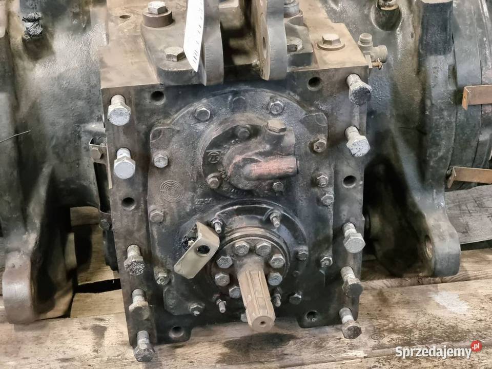 OBUDOWA TRAKTOR DEUTZ FAHR AGROTRON K 410 osobowe Lipno sprzedam
