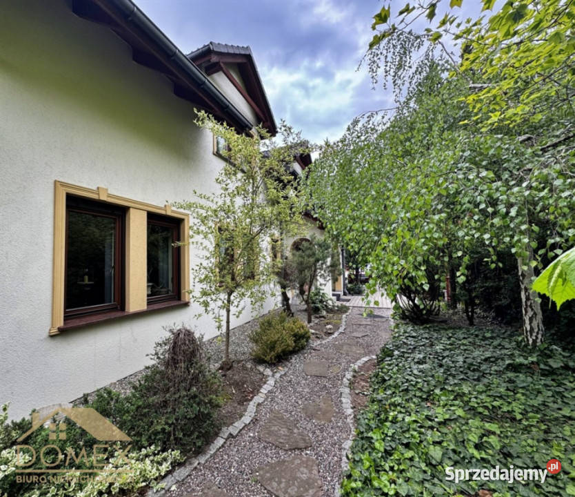 Dom wolnostojący 242m2 Rogów Rok budowy 2004