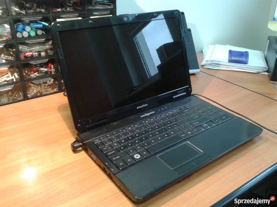 Emachines E725 2x21GHz3G250G 100 sprawny dobra sprzedam