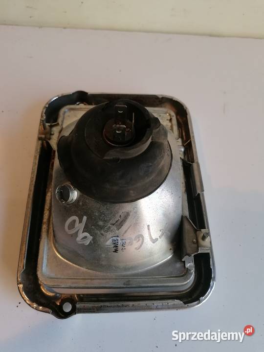 Yamaha XJ600 lampa przednia Reflektory i halogeny Słupsk