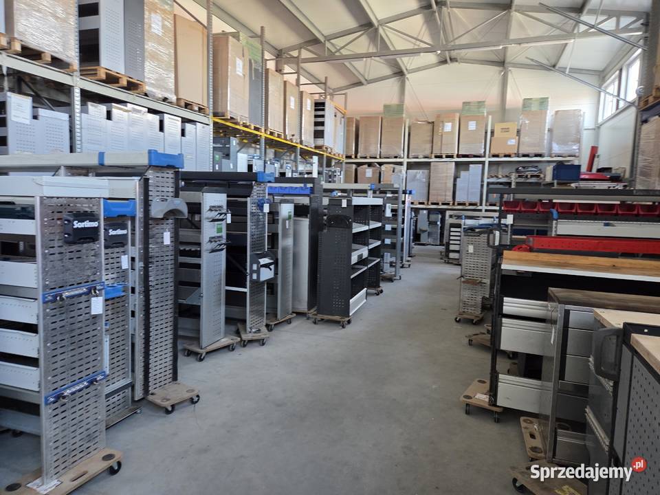 Zabudowy serwisowe warsztatowe regały do busa Nowiny