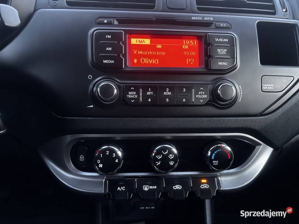 Kia Rio 14 benzyna super stan Piekary Śląskie