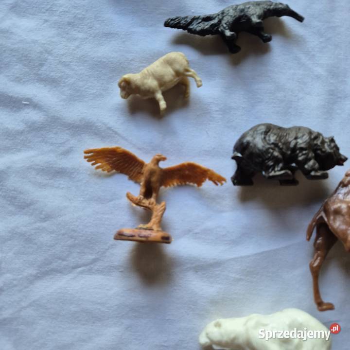 Figurki PRL zwierzęta 46 sztuk Brzesko
