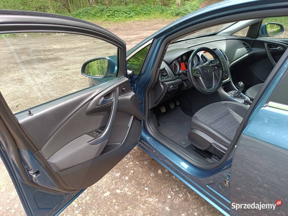 Opel Astra J 14B 140 LPG 201709 zadbana tempomat sprzedam