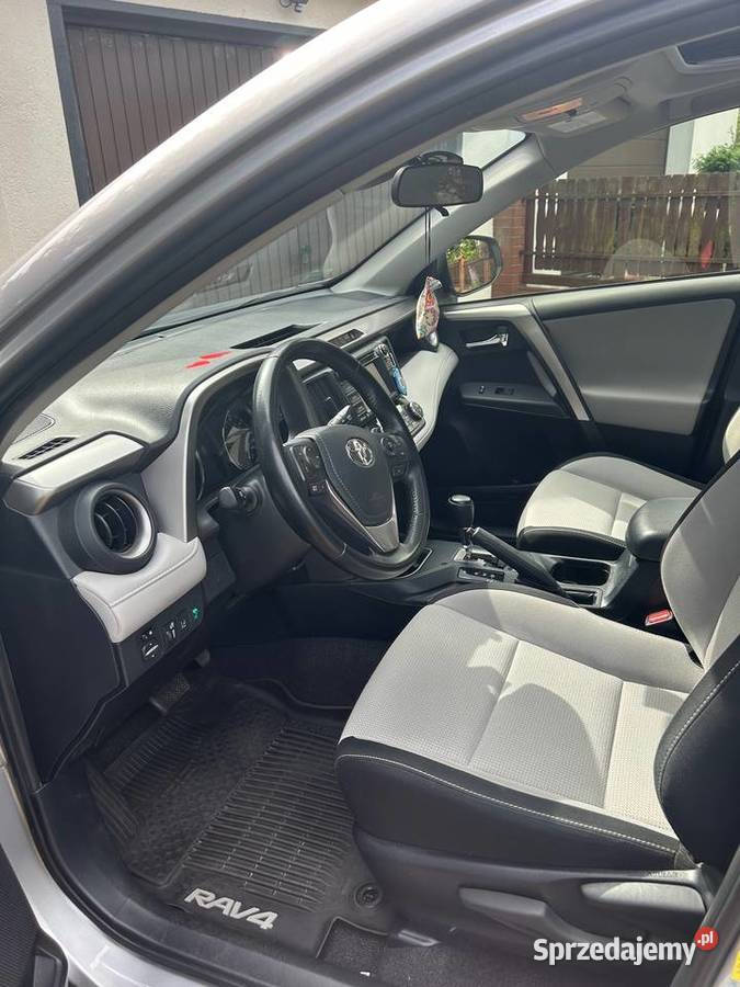 Toyota Rav 4 Hybrid AWDi 25 197 4x4 2017r automatyczna Gorlice