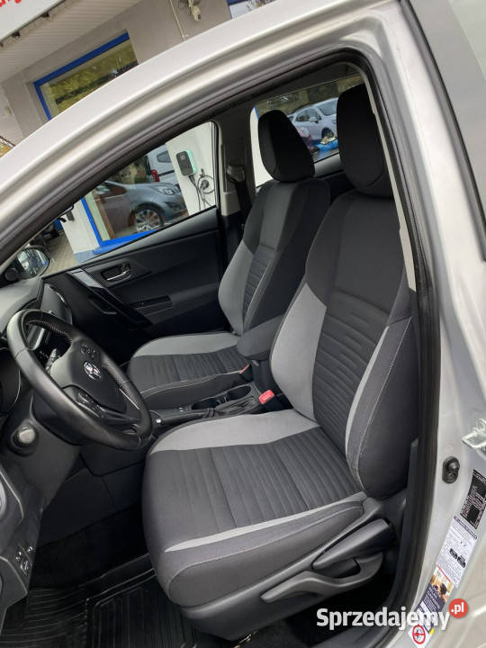 Toyota Auris 18 Hybryda KameraNavi Gwarancja centralny zamek śląskie Tarnowskie Góry