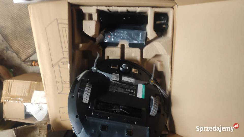 Robot sprzątający tesvor Książ Wielkopolski