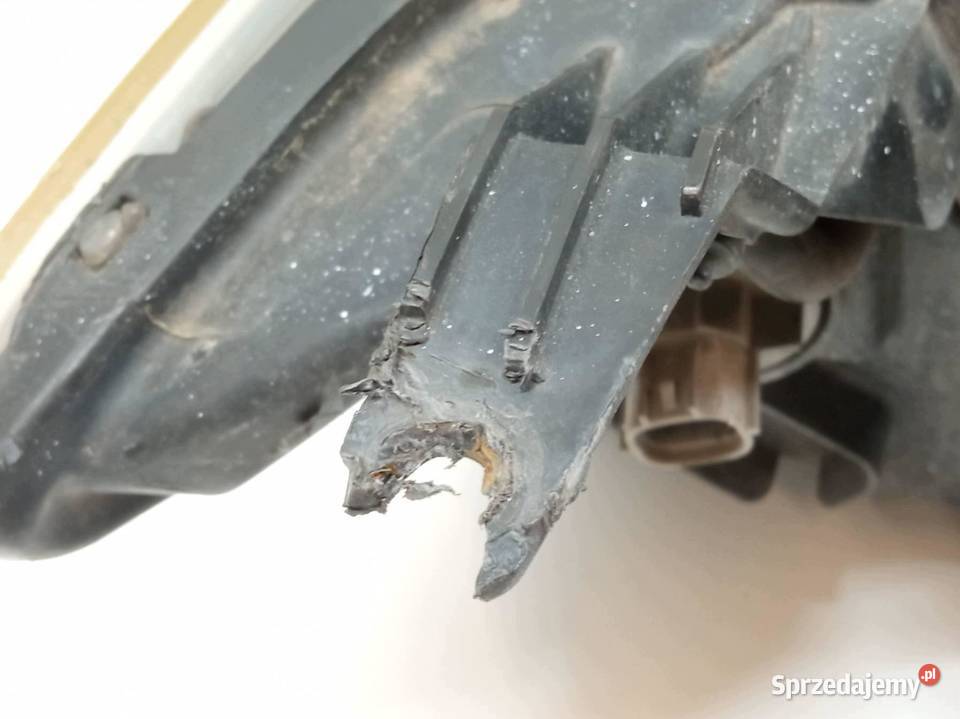 LAMPA PRZÓD LEWA EU Mazda 3
