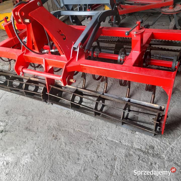 Talerzówka Rozrzutnik Opryskiwacz Agregat i inne Słupia sprzedam