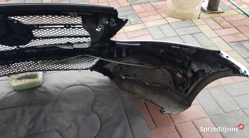 Zderzak Przód MERCEDES CKLASA W205 lakier 988 Radom sprzedam