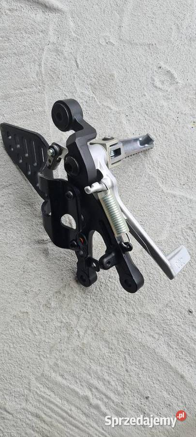 Yamaha yzf r6 rj27 600 set podnóżek prawy d Chojnice