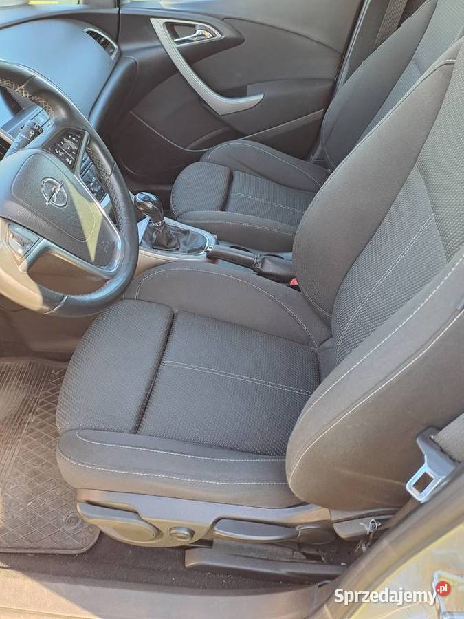 OPEL ASTRA J SPORTS TOURER 17 diesel 2011 Września
