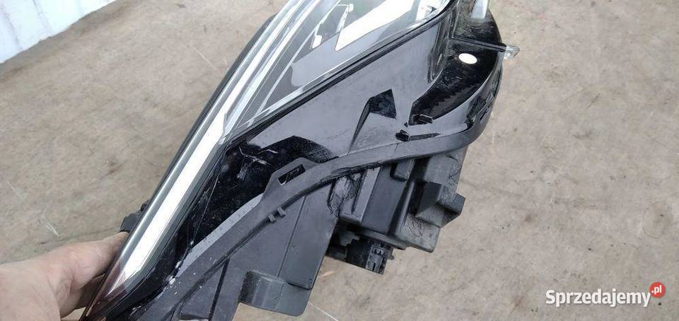 VW GOLF VIII 8 FULL LED LAMPA PRAWA sprzedam