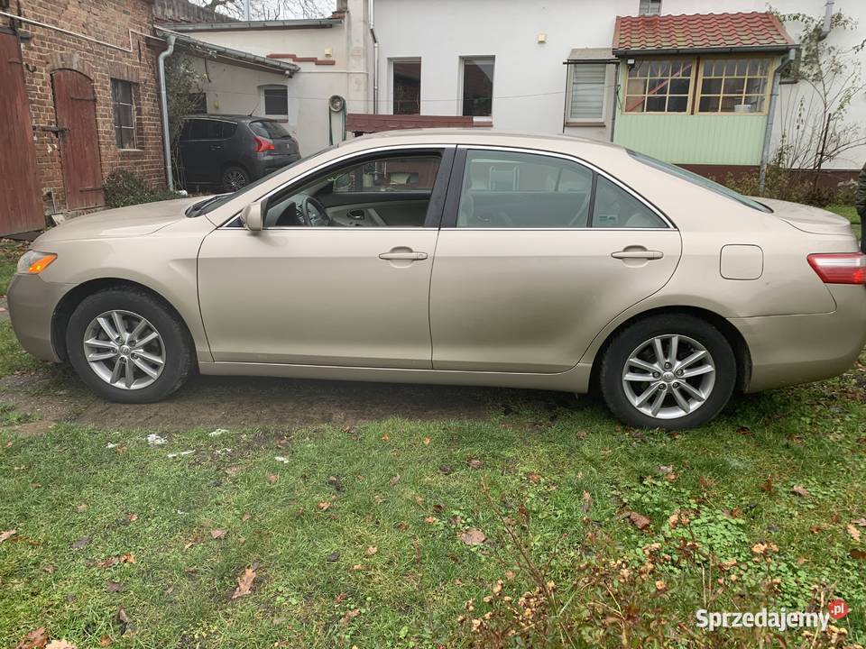 Toyota camry benzyna 280321km Zielona Góra