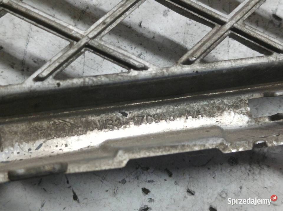 KRATKA DOLNA ZDERZAKA GRILL AW9317C945AA Jaguar osobowe świętokrzyskie