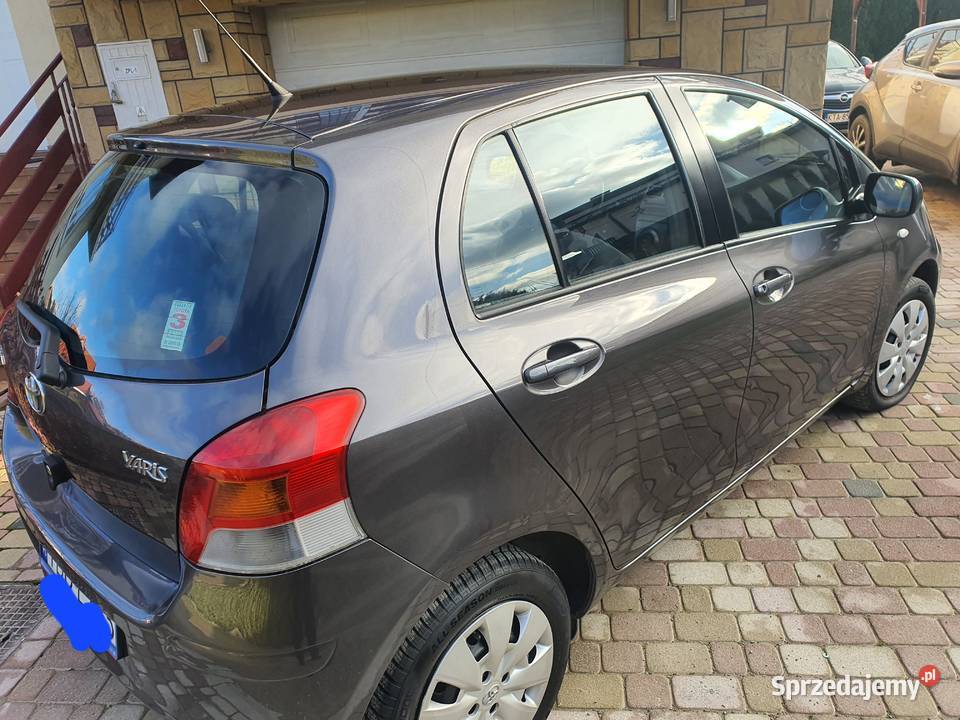 TOYOTA YARIS 2009 13 BENZYNA Łęg Tarnowski