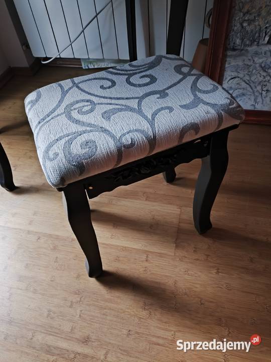 Toaletka trzy lustra drewno czarna róża wzór z Żyrardów sprzedam