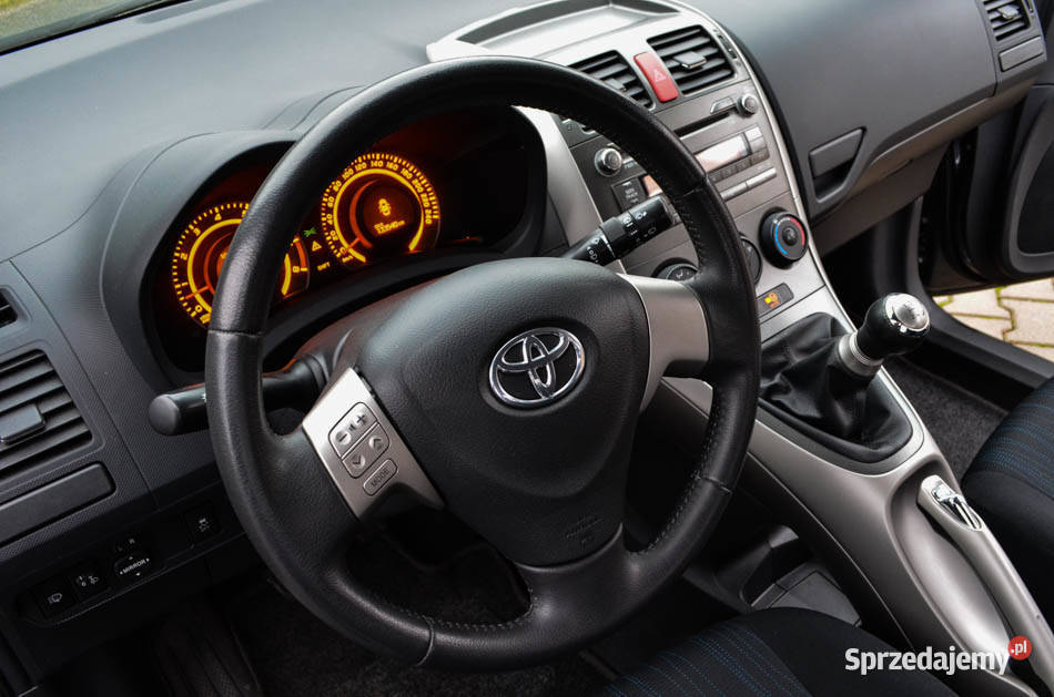 Piękna Toyota Auris Klimatyzacja PDC Alufelgi Ostrów Mazowiecka sprzedam