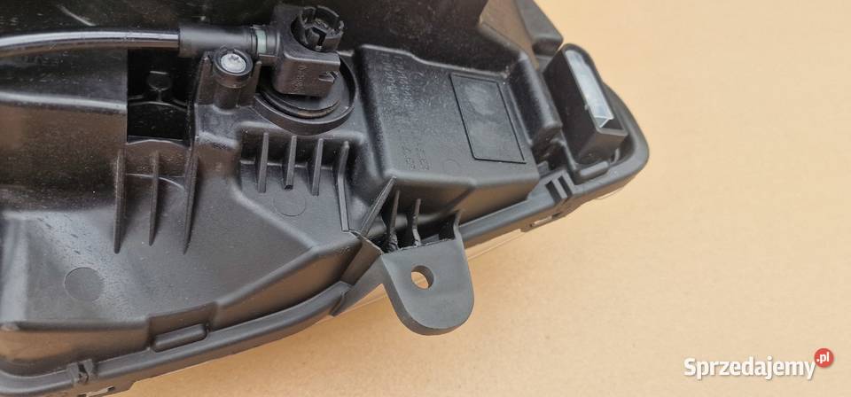 DAF XF XG XG LAMPA REFLEKTOR PRAWY PRZÓD Bieleń