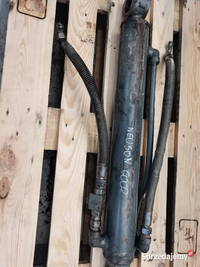 Neuson 6002 Siłownik łyżki Wilkowo sprzedam