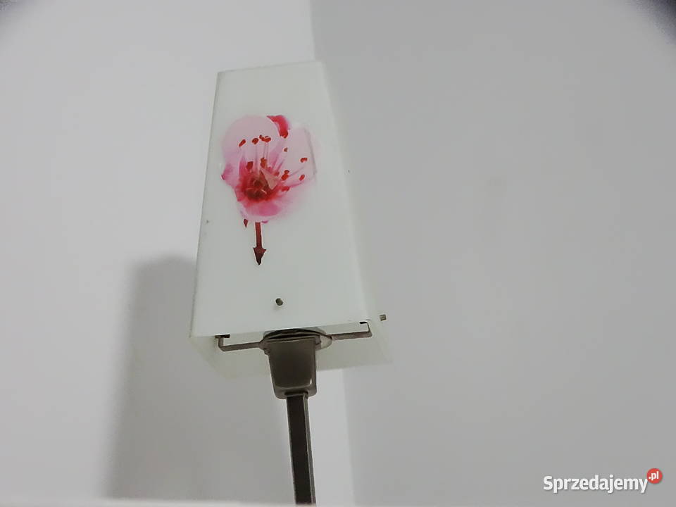 Lampa stołowa dekoracyjna z kwiatowym motywem Biłgoraj